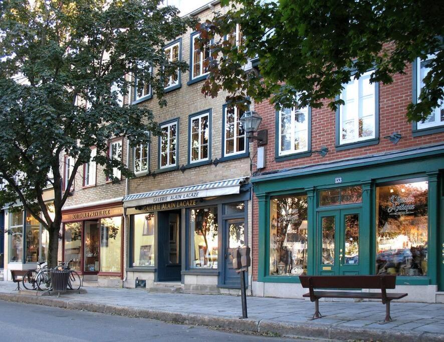 Generations Quebec Old City/ Parking/ Family Exterior foto